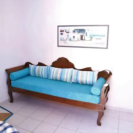 Santorini Seaside Retreat - Flora's Summer Escape