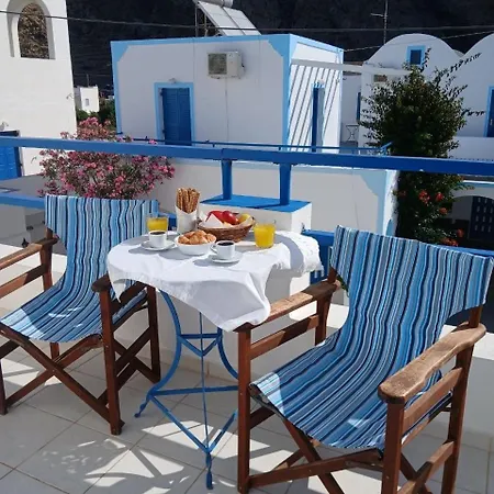 بيت للعطل Flora Santorini *