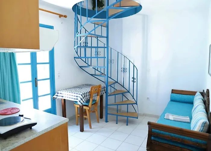 Flora Santorini Holiday home