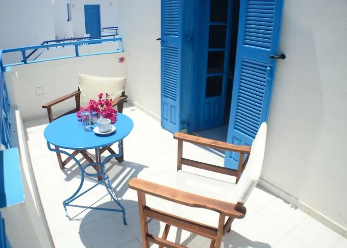 Holiday home Flora Santorini *