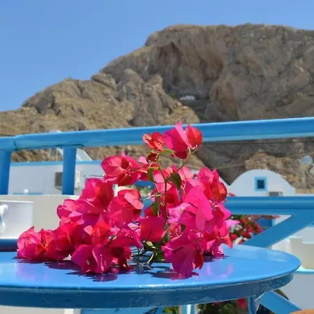 Casa de Férias Flora Santorini *