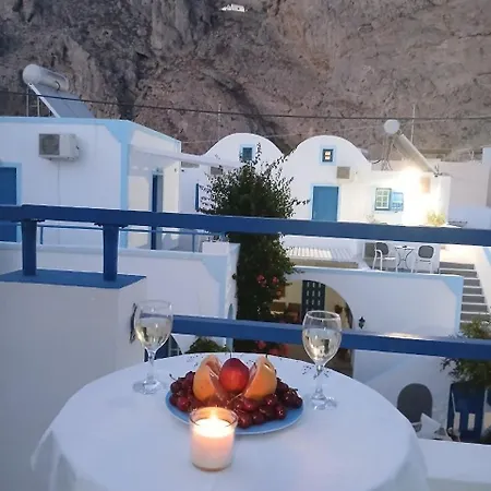 Flora Santorini Hébergement de vacances *