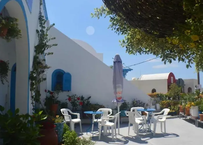 Дом отдыха Flora Santorini *