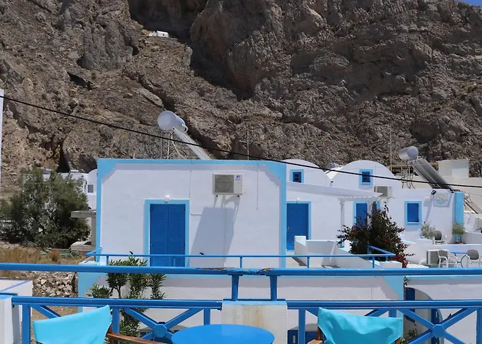 Дом отдыха Flora Santorini