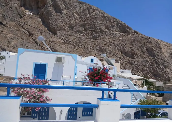 Feriehus Flora Santorini *